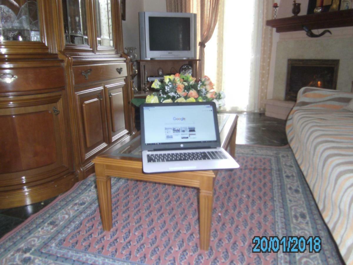 George'S House Apartment Ágios Matthaíos Екстериор снимка