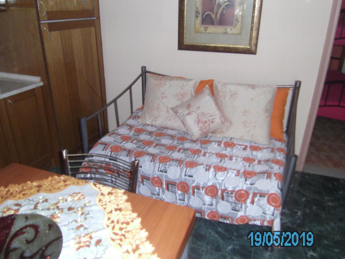 George'S House Apartment Ágios Matthaíos Екстериор снимка