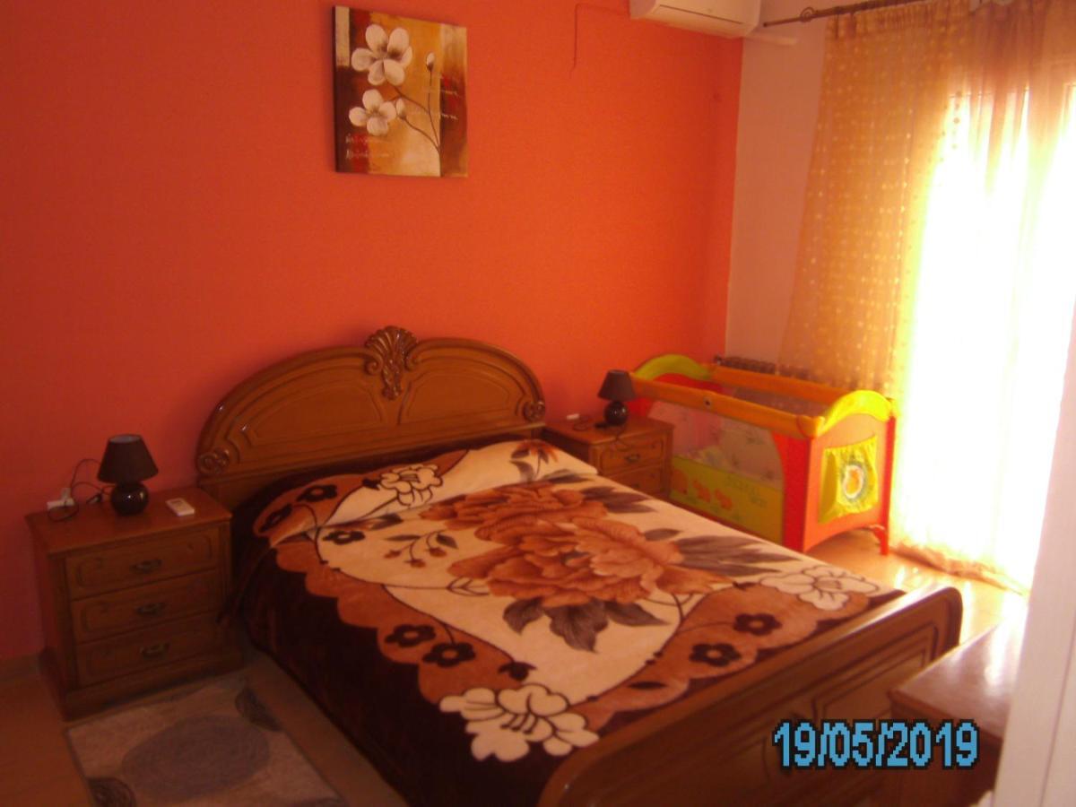 George'S House Apartment Ágios Matthaíos Екстериор снимка