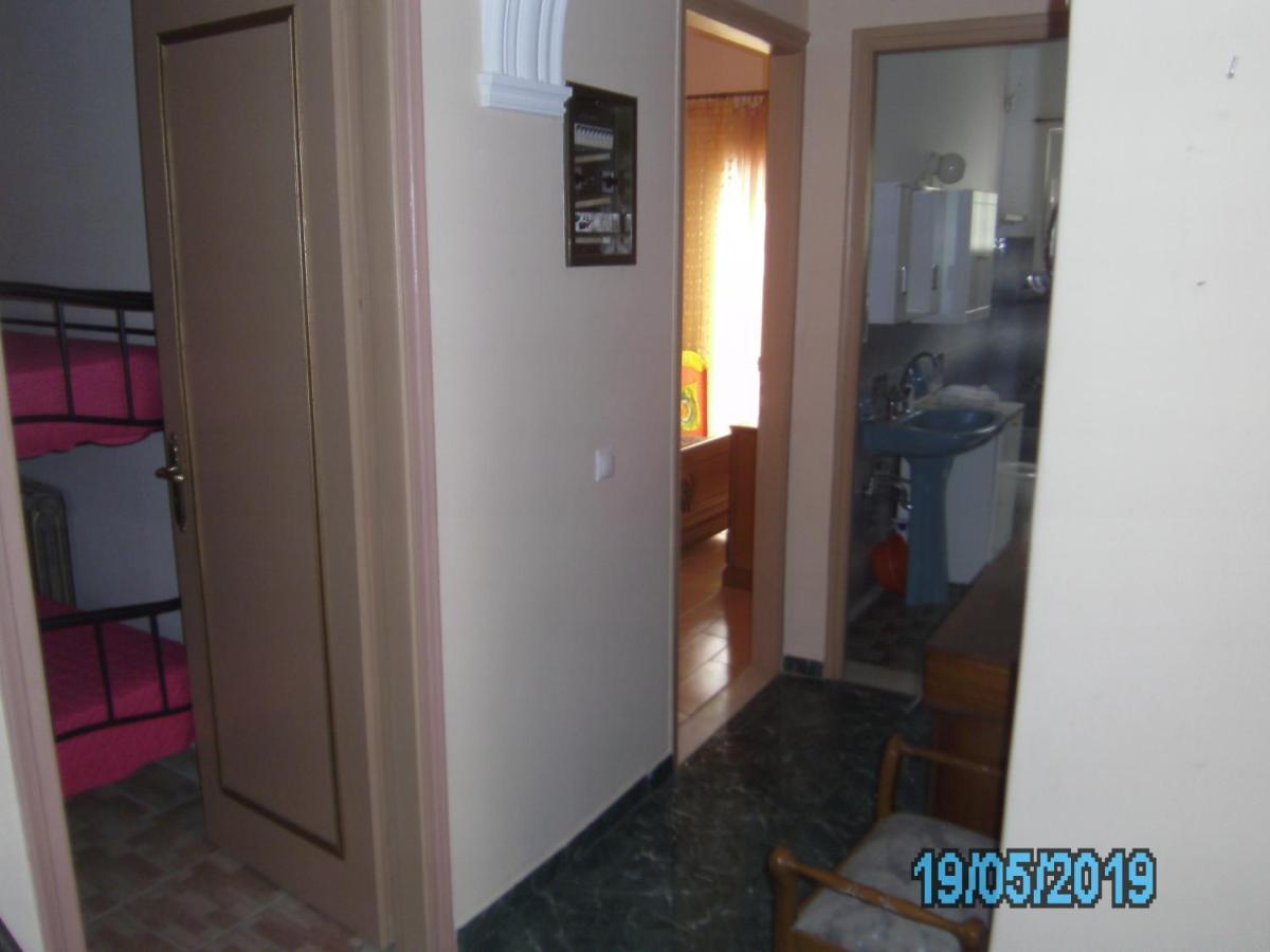 George'S House Apartment Ágios Matthaíos Екстериор снимка