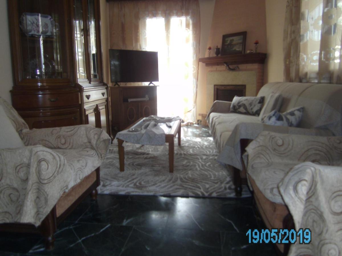 George'S House Apartment Ágios Matthaíos Екстериор снимка